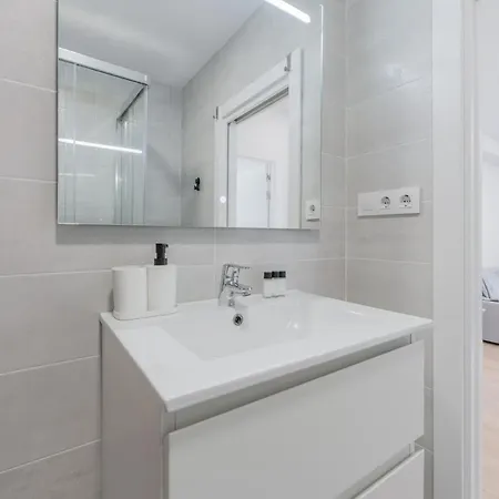 Hermoso Wifi Apartment Oviedo